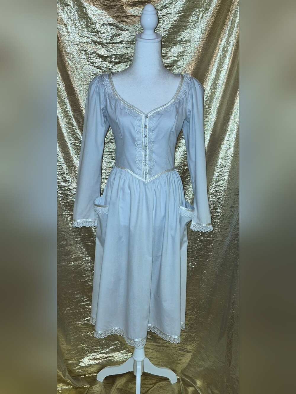 1970's Vintage Gunne Sax Lace-Trim Long Sleeve Midi Dress